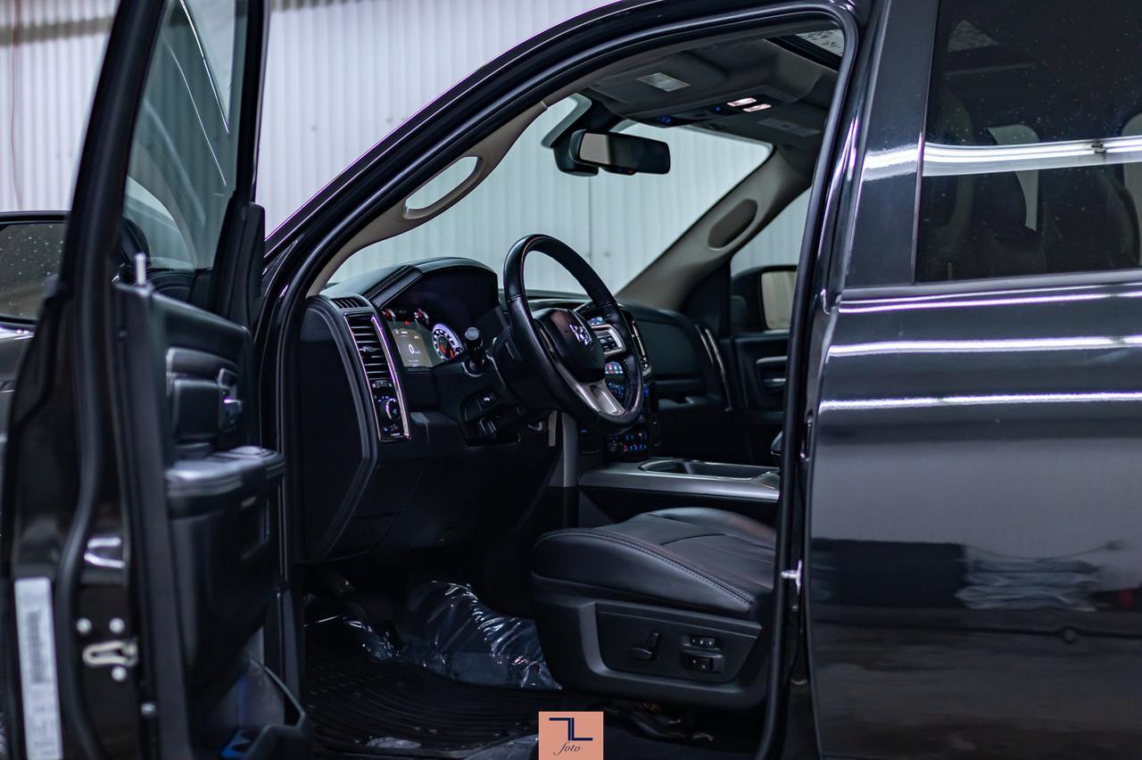 2018 Ram 2500 4x4 Crew Cab Laramie Leather Roof Nav Red Deer AB