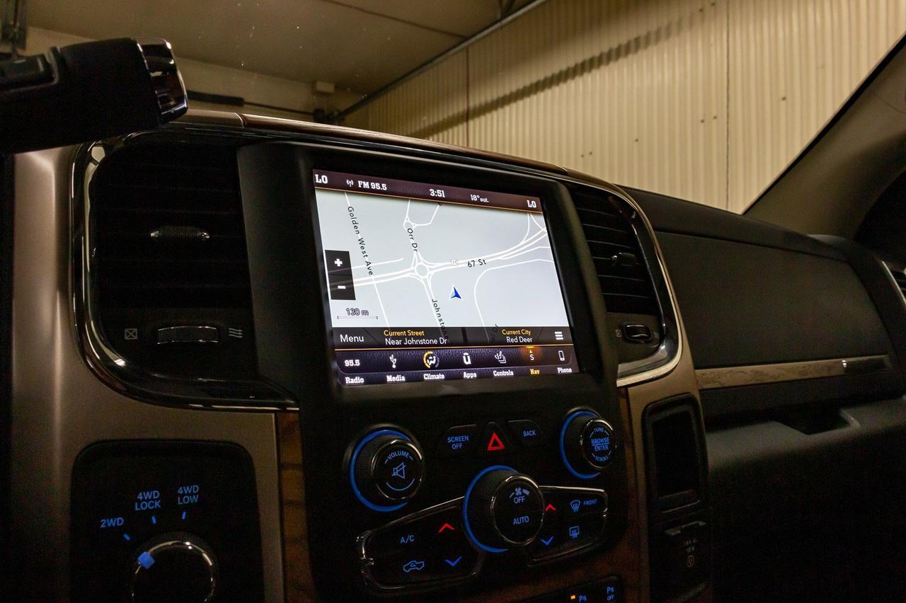 2018 Ram 2500 4x4 Crew Cab Longhorn Leather Roof Nav Red Deer AB