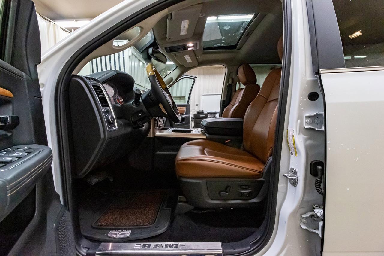 2018 Ram 2500 4x4 Crew Cab Longhorn Leather Roof Nav Red Deer AB