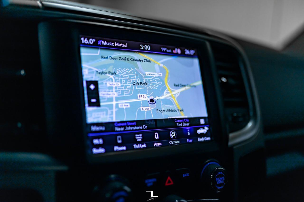 2018 Ram 2500 4x4 Crew Cab SLT Diesel Nav BCam Red Deer AB