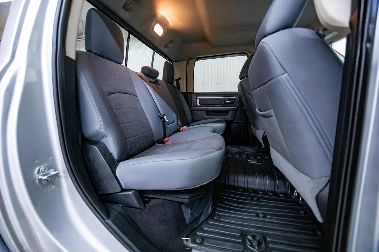 2018 Ram 2500 4x4 Crew Cab SLT Diesel Nav BCam Red Deer AB