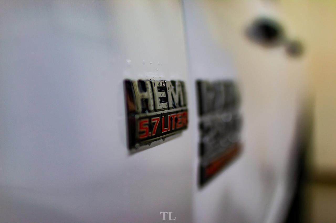 2018 Ram 2500 4x4 Crew Cab SLT HEMI BCam Red Deer AB