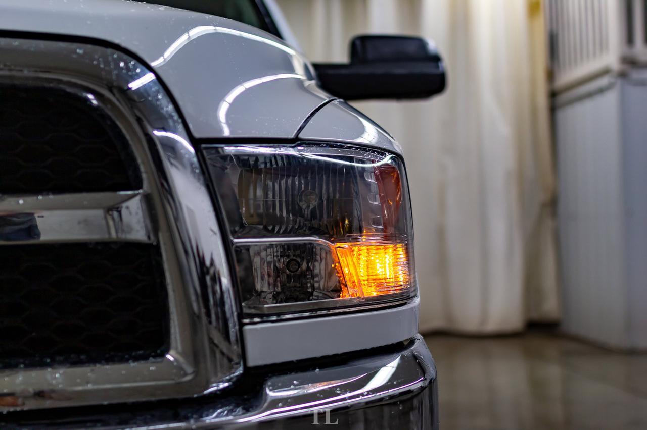 2018 Ram 2500 4x4 Crew Cab SLT HEMI BCam Red Deer AB