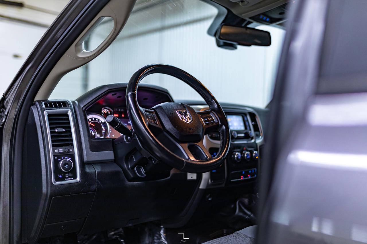 2018 Ram 2500 4x4 Crew Cab SLT Longbox Diesel Manual Red Deer AB