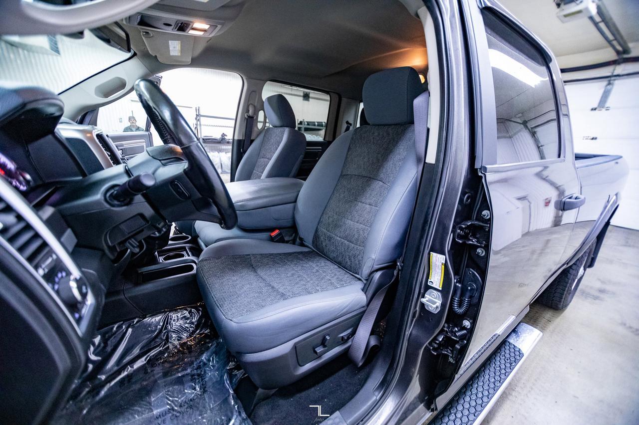 2018 Ram 2500 4x4 Crew Cab SLT Longbox Diesel Manual Red Deer AB