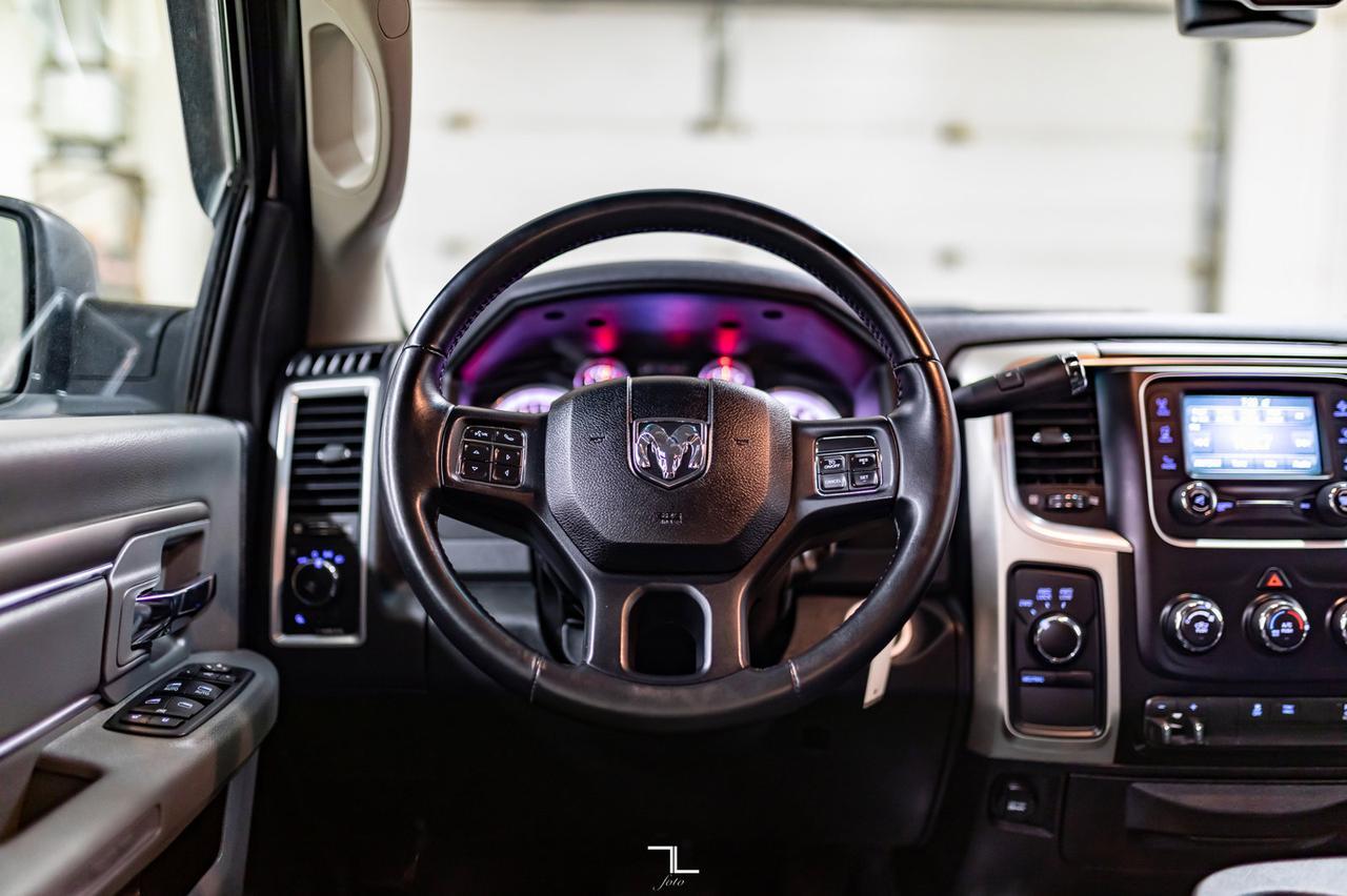 2018 Ram 2500 4x4 Crew Cab SLT Longbox HEMI BCam Red Deer AB