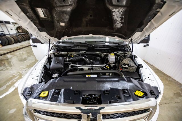 2018 Ram 2500 4x4 Crew Cab SLT Longbox HEMI BCam Red Deer AB