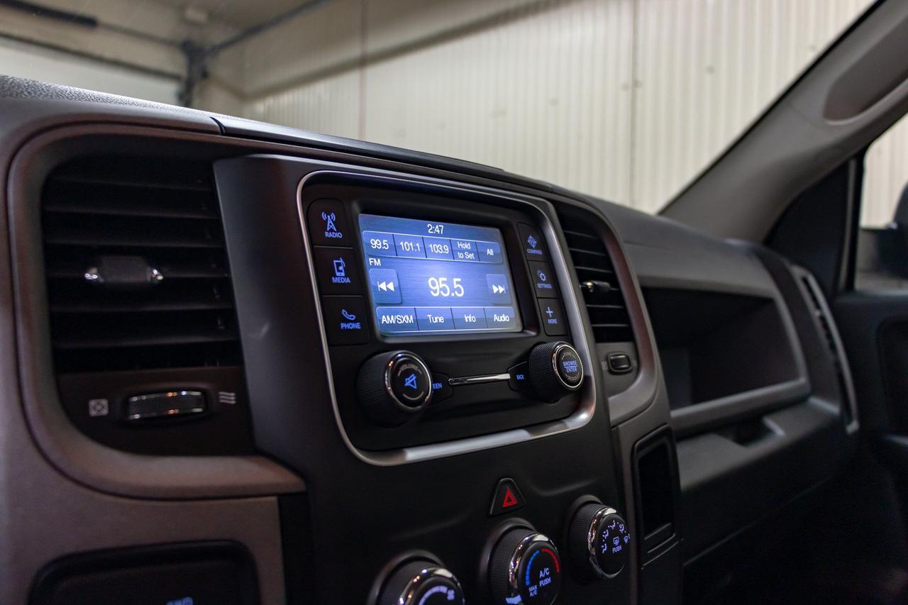 2018 Ram 2500 4x4 Crew Cab SXT Diesel BCam Manual Red Deer AB
