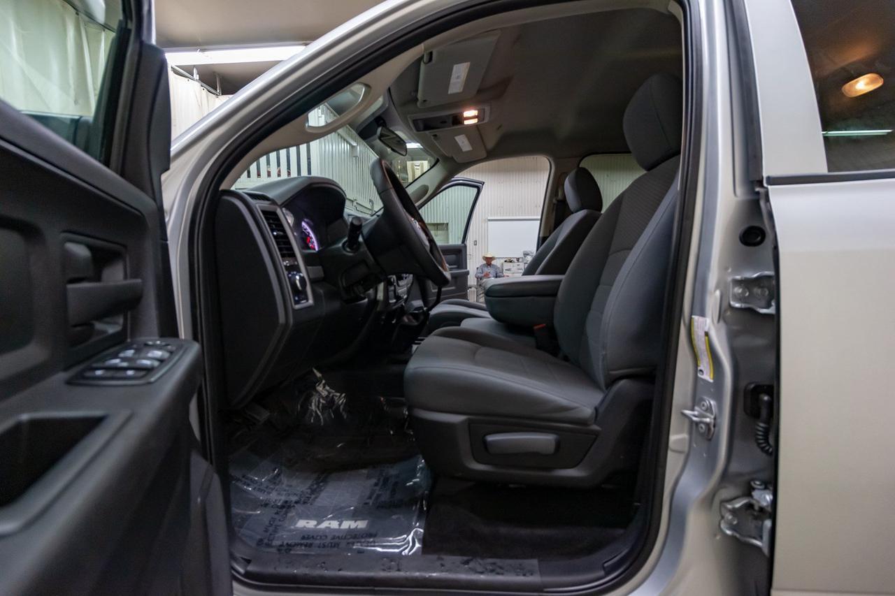 2018 Ram 2500 4x4 Crew Cab SXT Diesel BCam Manual Red Deer AB