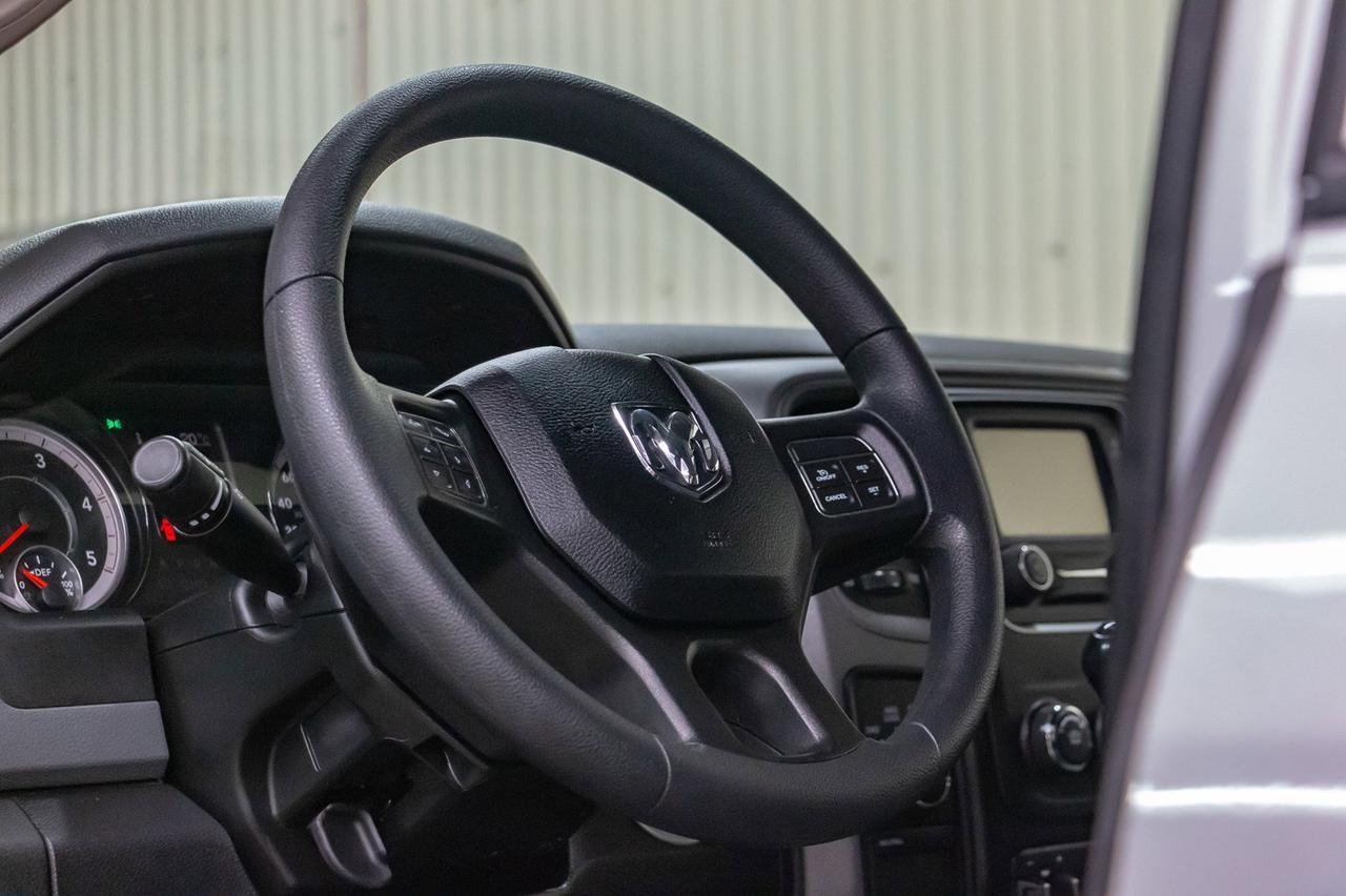 2018 Ram 2500 4x4 Crew Cab SXT Diesel BCam Manual Red Deer AB