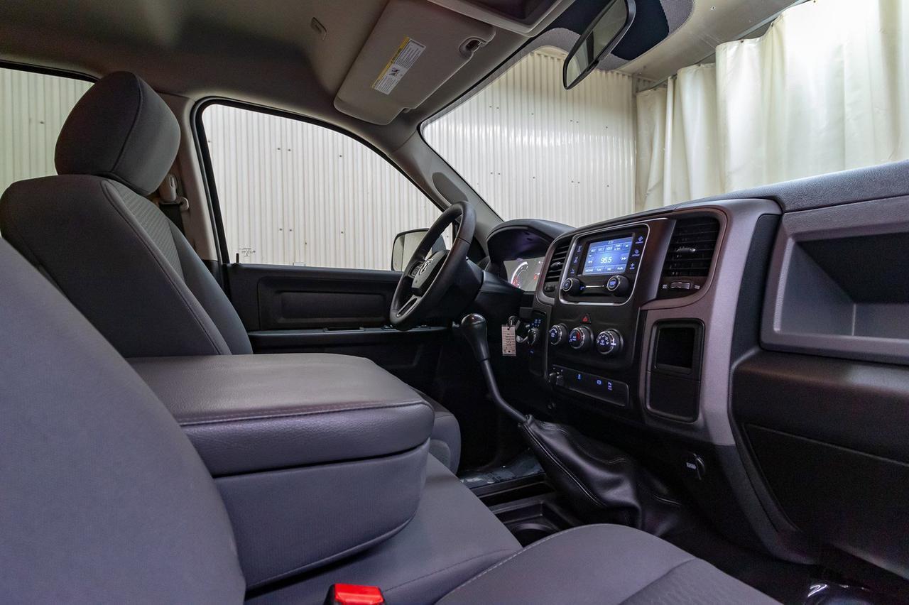 2018 Ram 2500 4x4 Crew Cab SXT Diesel BCam Manual Red Deer AB