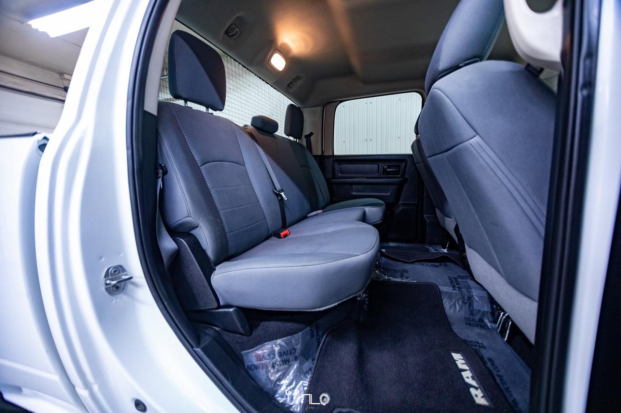 2018 Ram 2500 4x4 Crew Cab SXT Diesel Manual BCam Red Deer AB