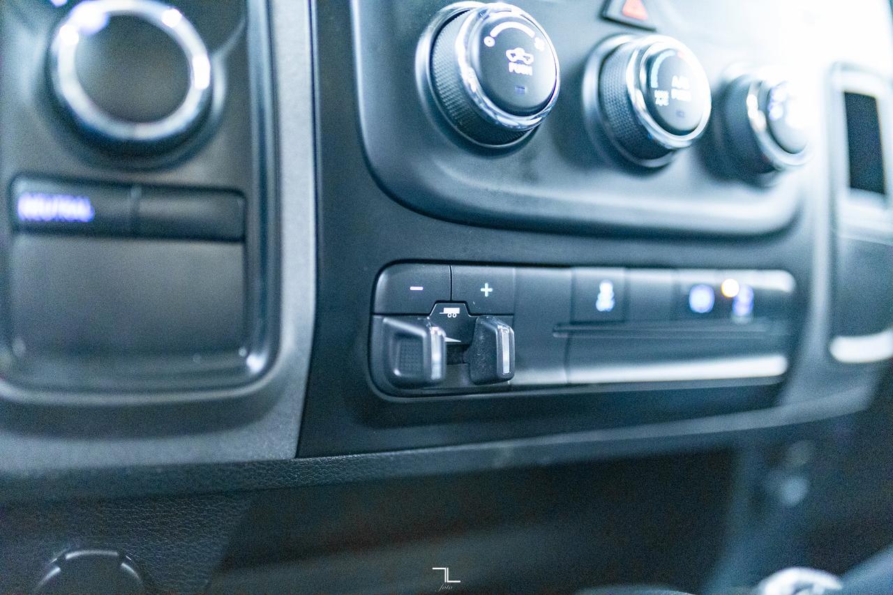 2018 Ram 2500 4x4 Crew Cab SXT Diesel Manual BCam Red Deer AB