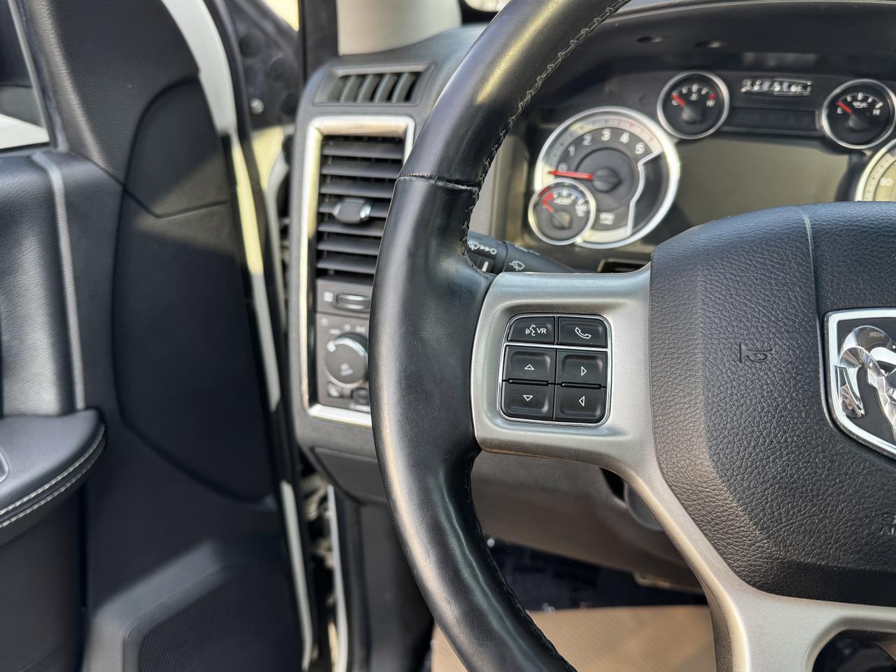 2018 Ram 2500 Laramie Crew Cab 4x4 | Cummins Diesel | Towing | Sunroof | CD | NAV | Remote Start Redwater AB