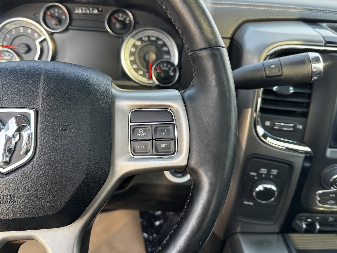 2018 Ram 2500 Laramie Crew Cab 4x4 | Cummins Diesel | Towing | Sunroof | CD | NAV | Remote Start Redwater AB