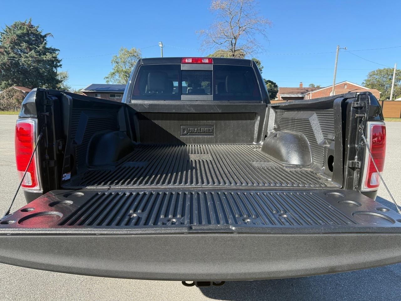 2018 Ram 2500 Laramie, HEATED AND VENTILATED SEATS, HEATED STEERING WHEEL, BACKUP CAMERA, APPLE CARPLAY/ANDROID AUTO, ALPINE SPEAKERS, POWER SUNROOF, COME AND TEST DRIVE THIS RAM 2500 TODAY! Norfolk VA