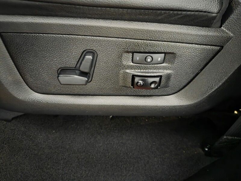 2018 Ram 2500 Laramie Lifted Mega Cab 4WD 6.7L Diesel 35in Nitto GPS Camera FREE WARRANTY Arlington TX