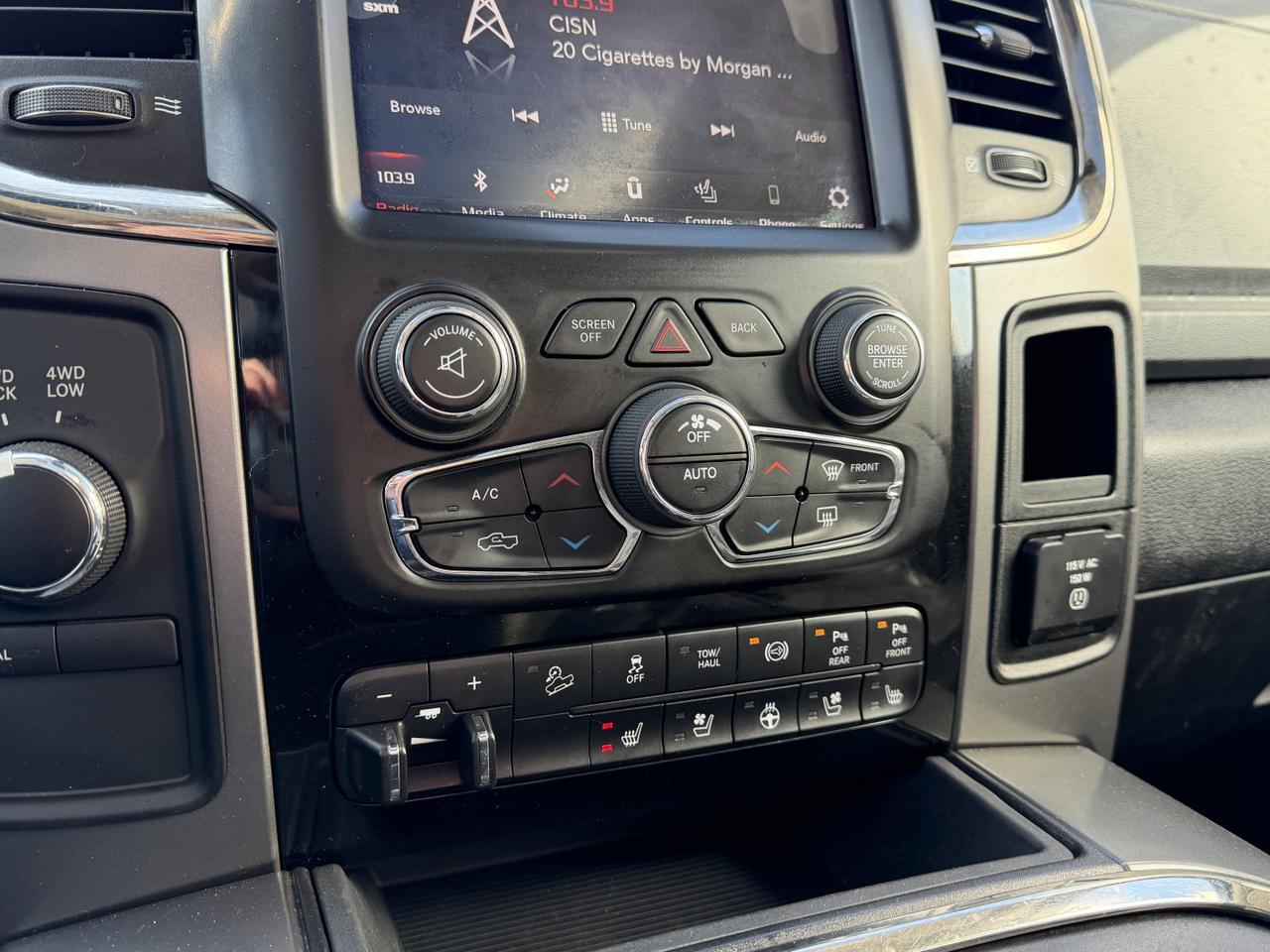 2018 Ram 2500 Laramie Mega Cab 4x4 | Cummins Turbo Diesel | Leather | Heated Vented Seats | Power Sunroof | NAV Redwater AB