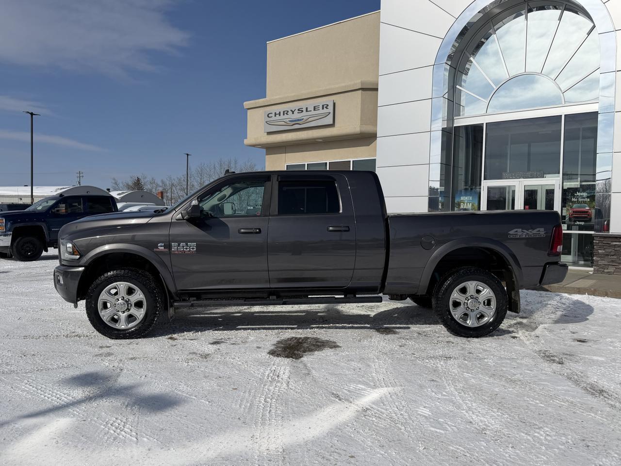 2018 Ram 2500 Laramie Mega Cab 4x4 | Cummins Turbo Diesel | Leather | Heated Vented Seats | Power Sunroof | NAV Redwater AB