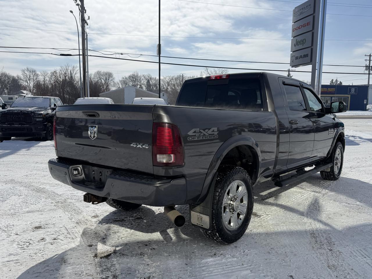 2018 Ram 2500 Laramie Mega Cab 4x4 | Cummins Turbo Diesel | Leather | Heated Vented Seats | Power Sunroof | NAV Redwater AB