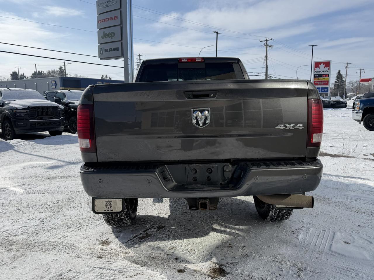 2018 Ram 2500 Laramie Mega Cab 4x4 | Cummins Turbo Diesel | Leather | Heated Vented Seats | Power Sunroof | NAV Redwater AB