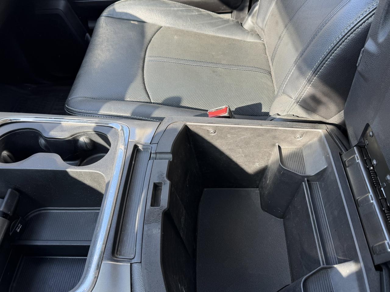 2018 Ram 2500 Laramie Mega Cab 4x4 | Cummins Turbo Diesel | Leather | Heated Vented Seats | Power Sunroof | NAV Redwater AB