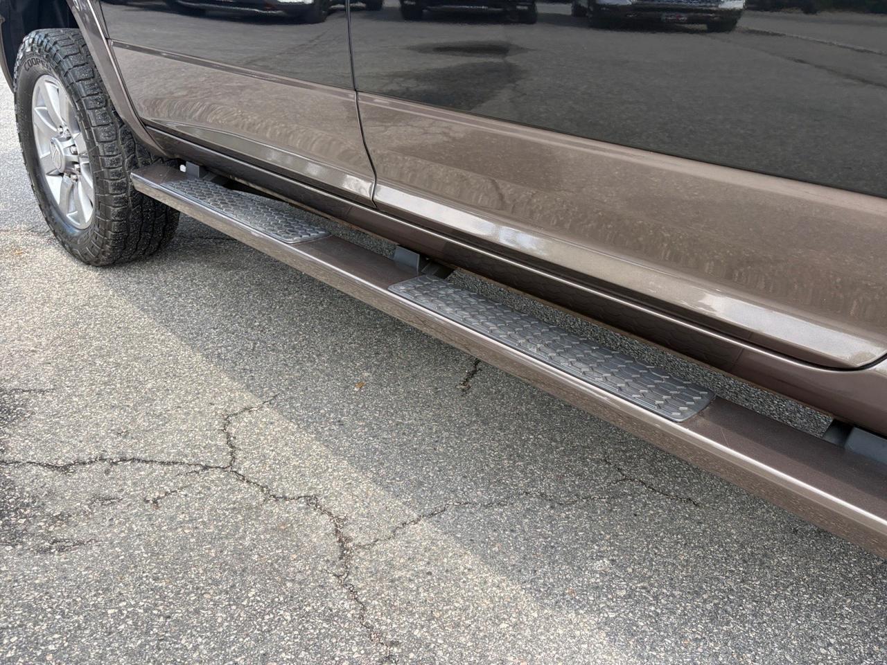 2018 Ram 2500 Longhorn, RUNNING BOARDS, SUNROOF, BACKUP CAMERA WITH PARKING SENSORS, HEATED FRONT & REAR SEATS, APPLE CARPLAY/ANDROID AUTO, 5TH WHEEL/GOOSENECK TOW PACKAGE, REMOTE START, LOW MILES, CLEAN CARFAX, THIS TRUCK HAS IT ALL! Virginia Beach VA
