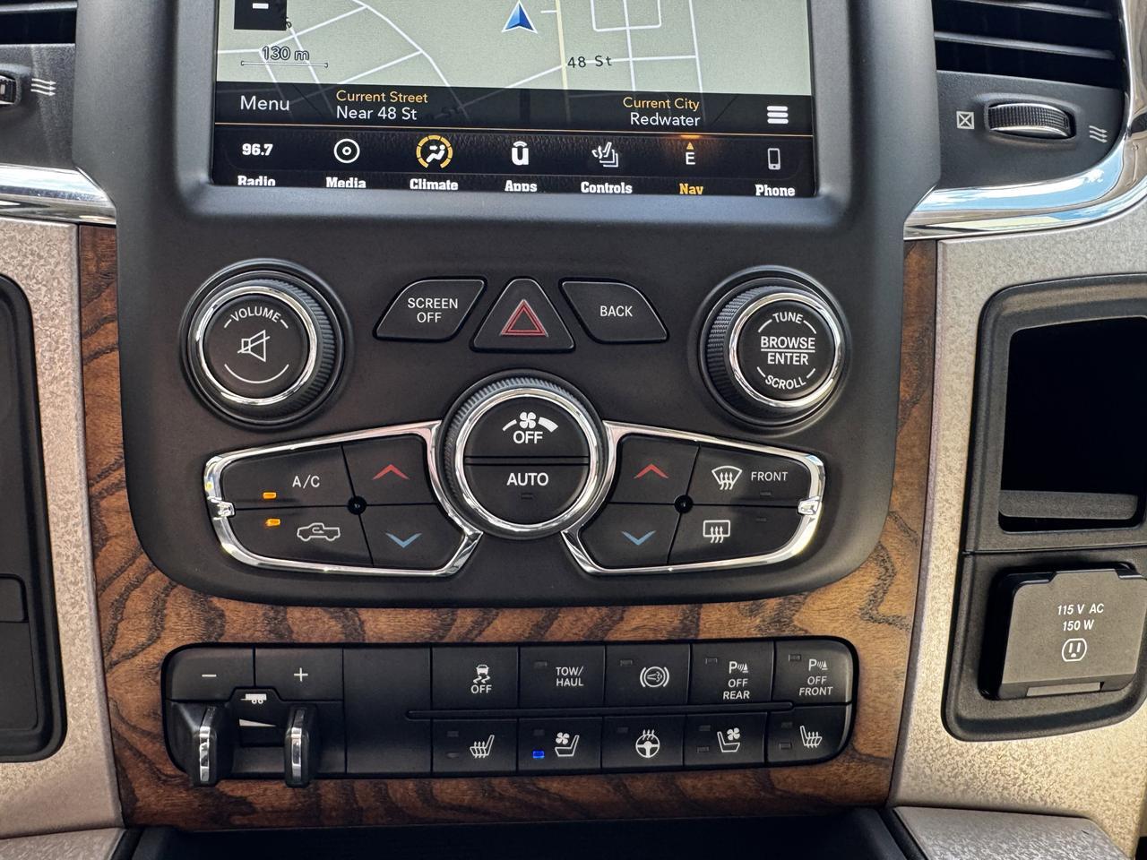 2018 Ram 2500 Longhorn Special Edition Crew Cab 4x4 | Cummins | CD Player | Sunroof | Towing | Leather Redwater AB