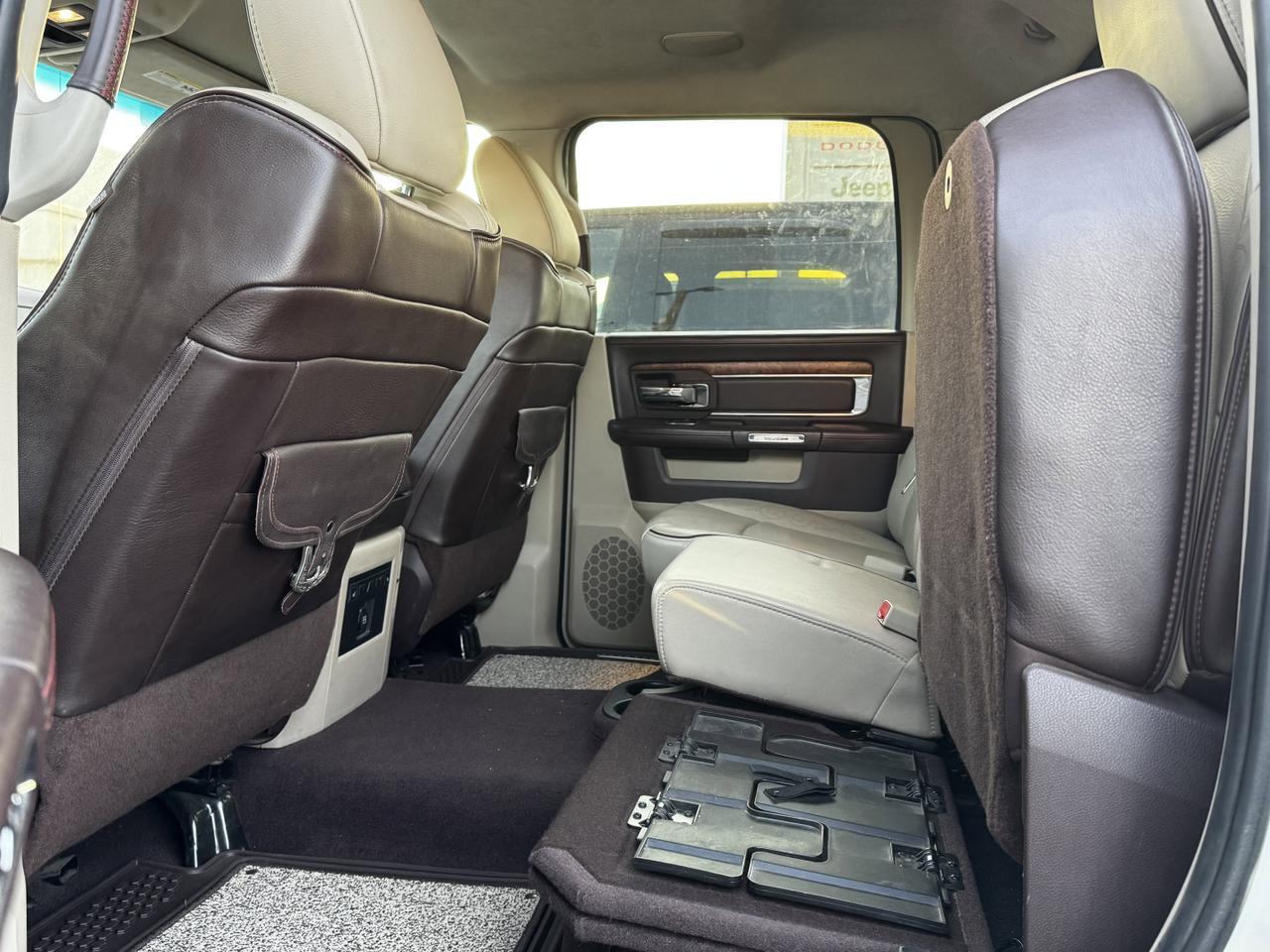 2018 Ram 2500 Longhorn Special Edition Crew Cab 4x4 | Cummins Diesel | Leather | Heated Vented Seats | Towing Redwater AB