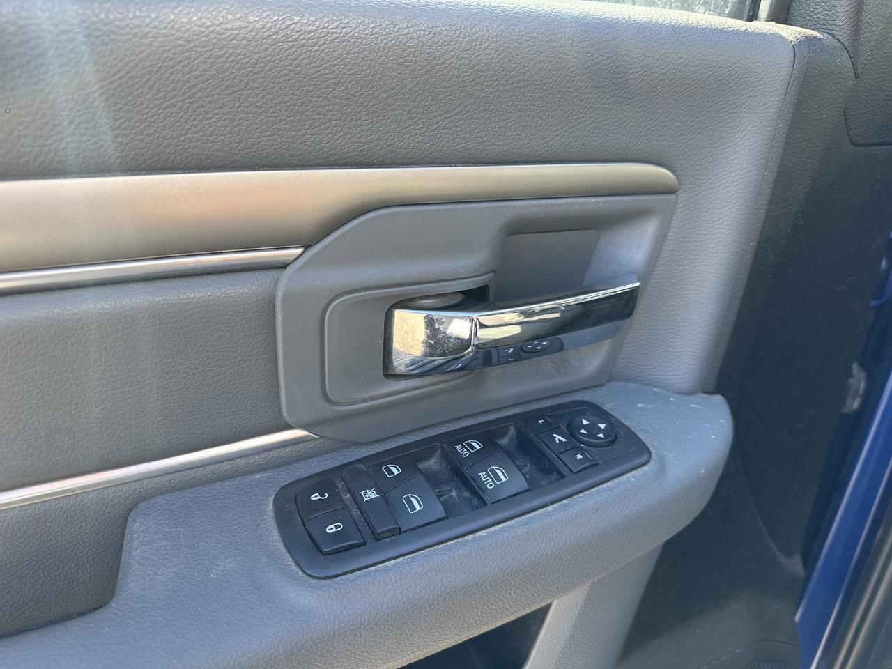 2018 Ram 2500 SLT Crew Cab 4x4 | Low KMs | V8 HEMI | NAV | Heated Seats | Remote Start | Backup Camera | Bluetooth Redwater AB