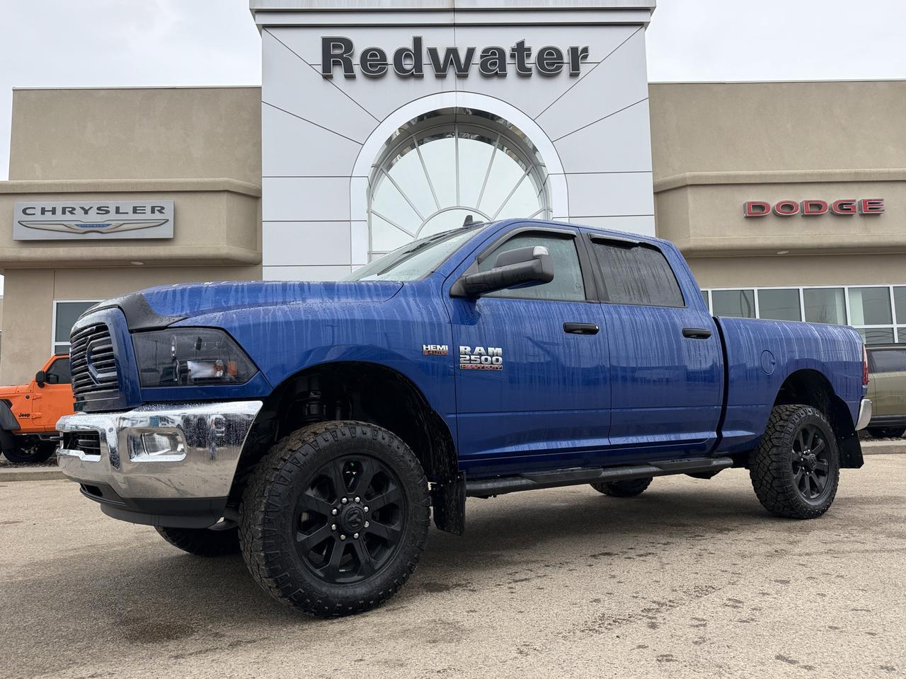 2018 Ram 2500 SLT Crew Cab 4x4 | Low KMs | V8 HEMI | NAV | Heated Seats | Remote Start | Backup Camera | Bluetooth