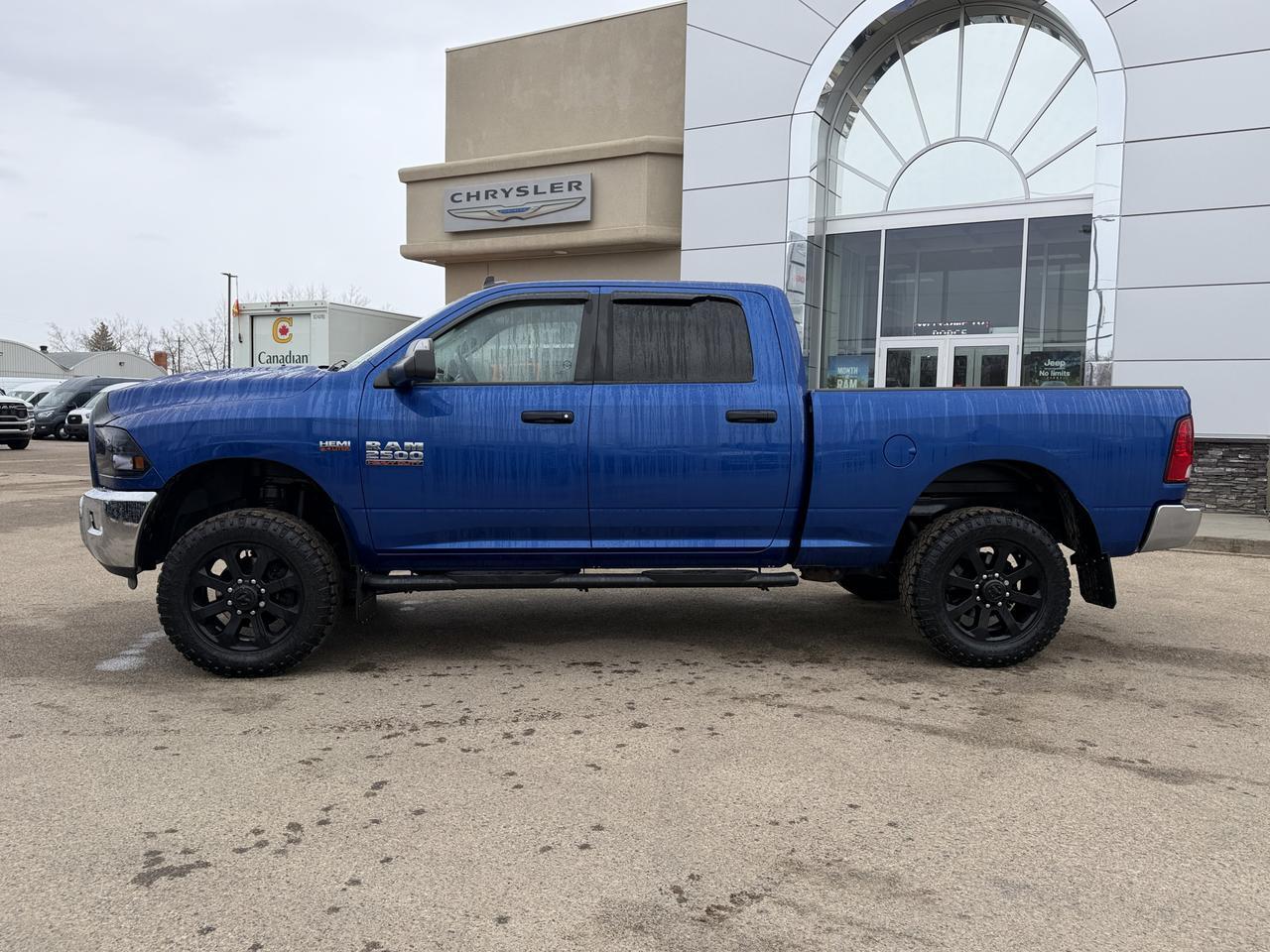 2018 Ram 2500 SLT Crew Cab 4x4 | Low KMs | V8 HEMI | NAV | Heated Seats | Remote Start | Backup Camera | Bluetooth Redwater AB