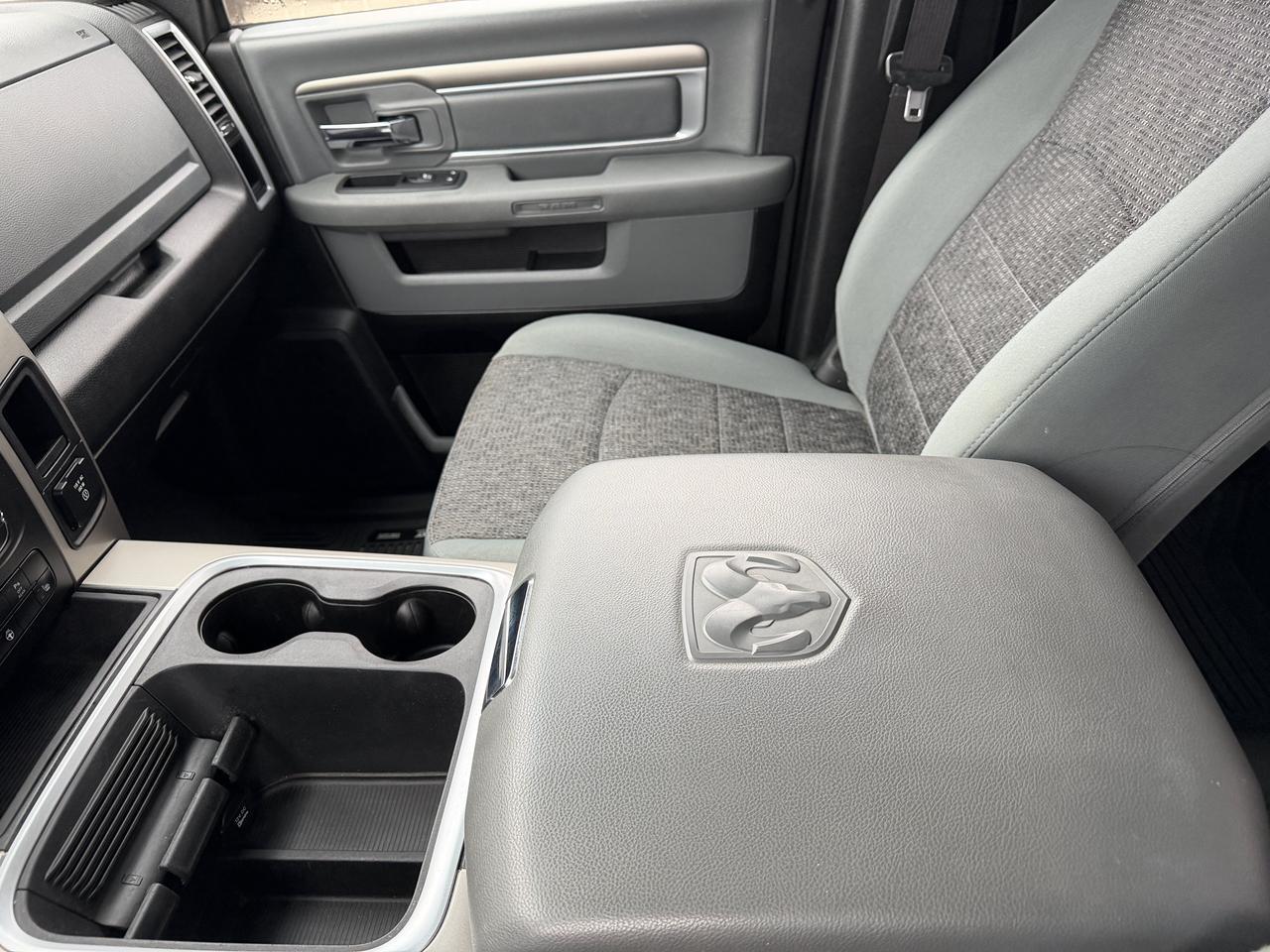 2018 Ram 2500 SLT Crew Cab 4x4 | Low KMs | V8 HEMI | NAV | Heated Seats | Remote Start | Backup Camera | Bluetooth Redwater AB