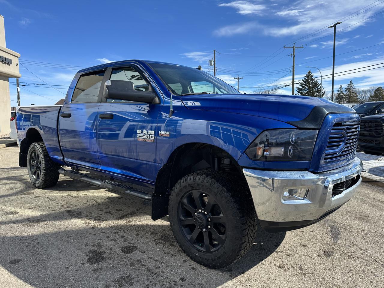 2018 Ram 2500 SLT Crew Cab 4x4 | Low KMs | V8 HEMI | NAV | Heated Seats | Remote Start | Backup Camera | Bluetooth Redwater AB