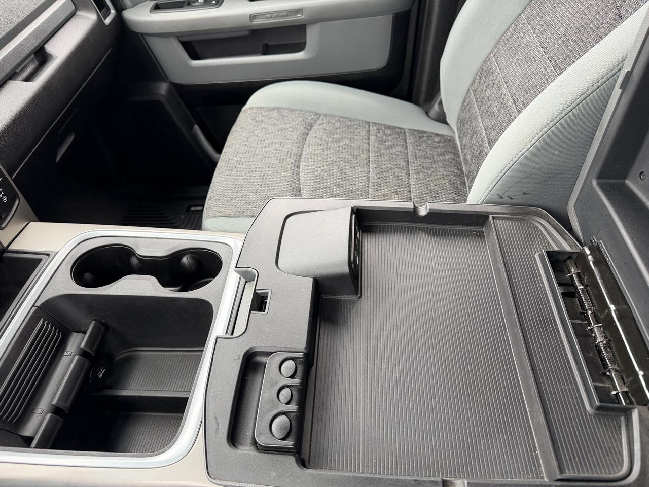 2018 Ram 2500 SLT Crew Cab 4x4 | Low KMs | V8 HEMI | NAV | Heated Seats | Remote Start | Backup Camera | Bluetooth Redwater AB