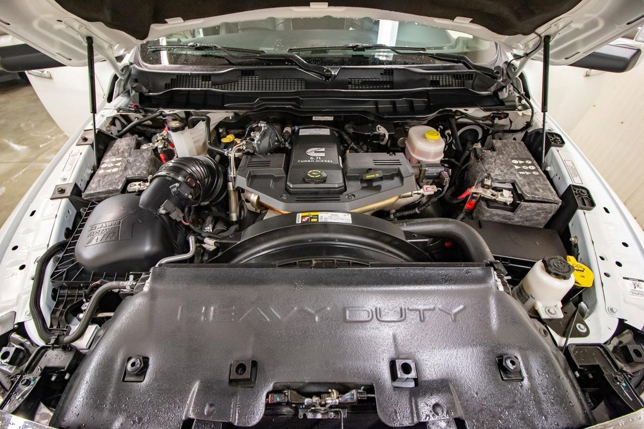 2018 Ram 3500 4x4 Crew Cab Limited Diesel Leather Roof Nav Red Deer AB