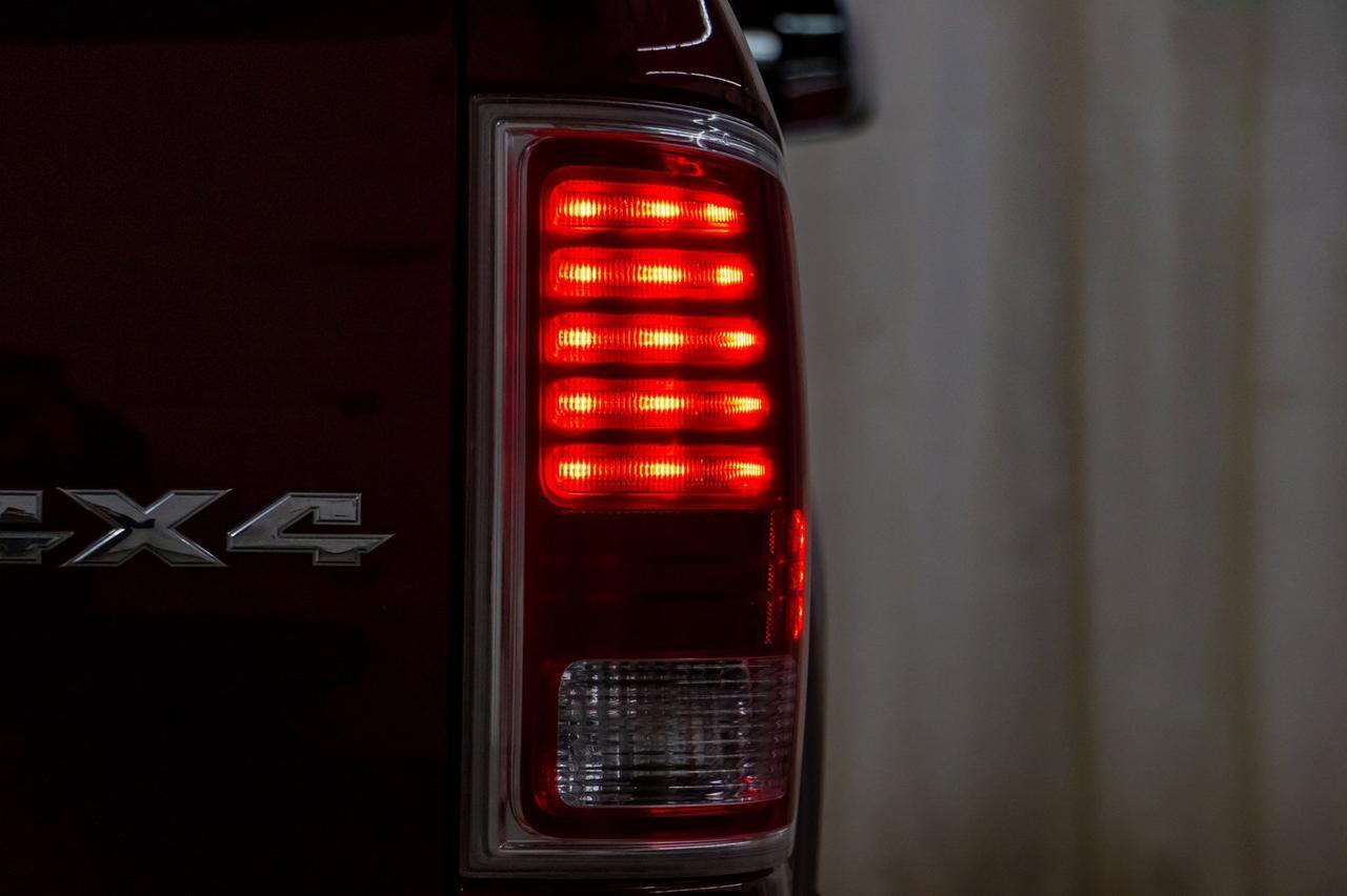 2018 Ram 3500 4x4 Crew Cab Longhorn Diesel AISIN Longbox Leather Roof Nav Red Deer AB