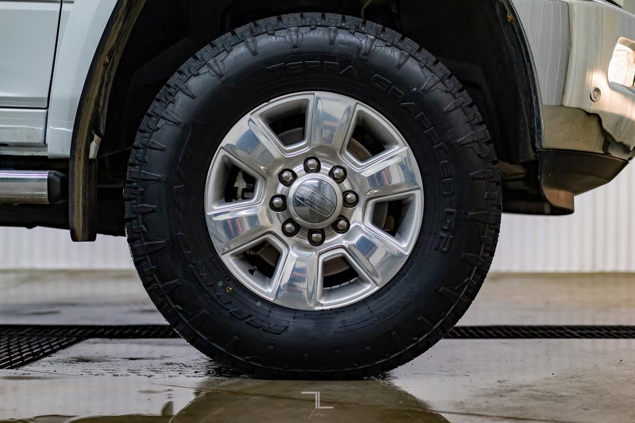 2018 Ram 3500 4x4 Crew Cab Longhorn Longbox Leather Nav BCam Red Deer AB