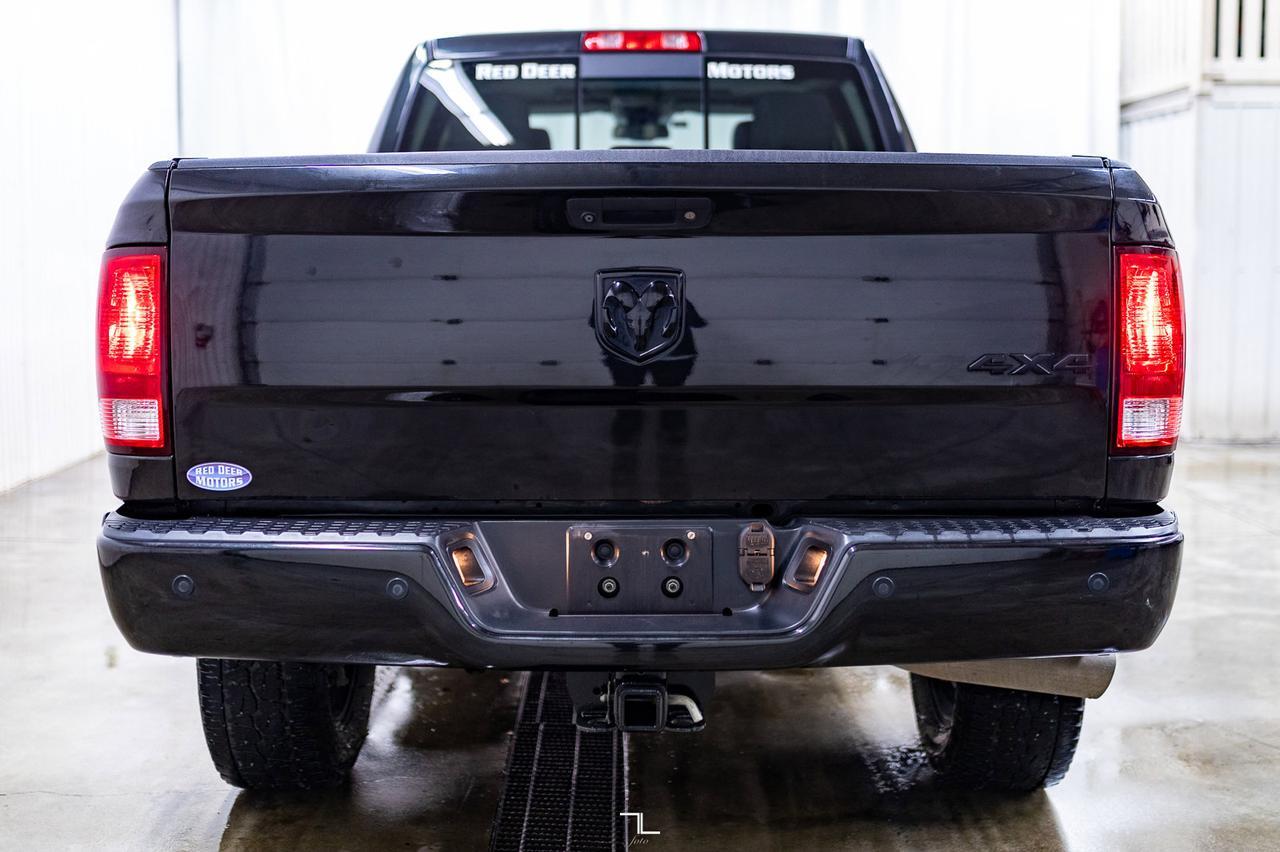 2018 Ram 3500 4x4 Crew Cab SLT Black Out Edition Diesel Roof Nav BCam Red Deer AB