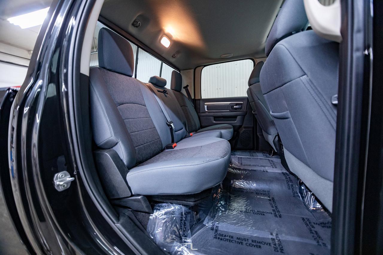 2018 Ram 3500 4x4 Crew Cab SLT Black Out Edition Diesel Roof Nav BCam Red Deer AB