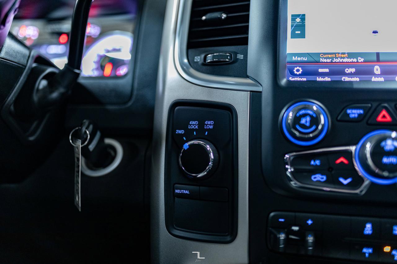 2018 Ram 3500 4x4 Crew Cab SLT Black Out Edition Diesel Roof Nav BCam Red Deer AB