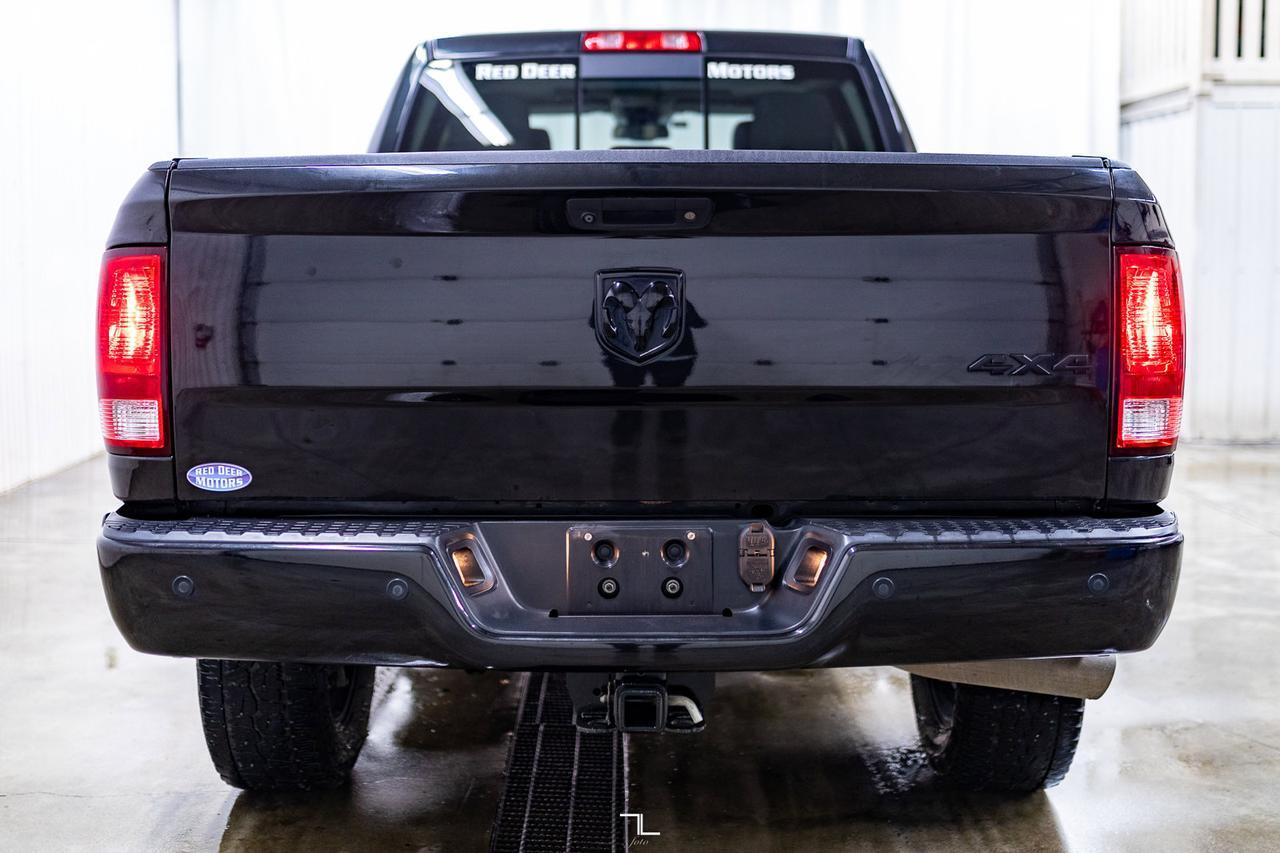 2018 Ram 3500 4x4 Crew Cab SLT Black Out Edition Diesel Roof Nav BCam Red Deer AB