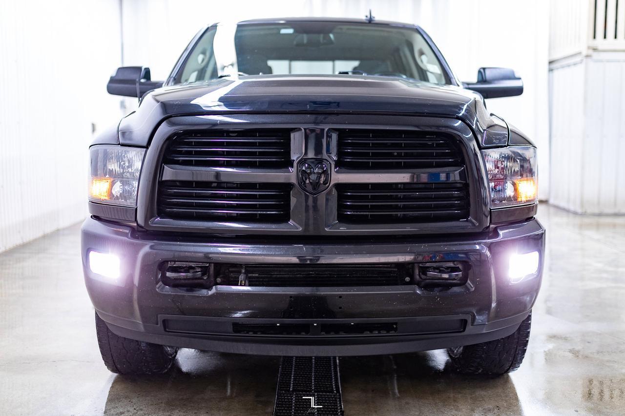 2018 Ram 3500 4x4 Crew Cab SLT Black Out Edition Diesel Roof Nav BCam Red Deer AB
