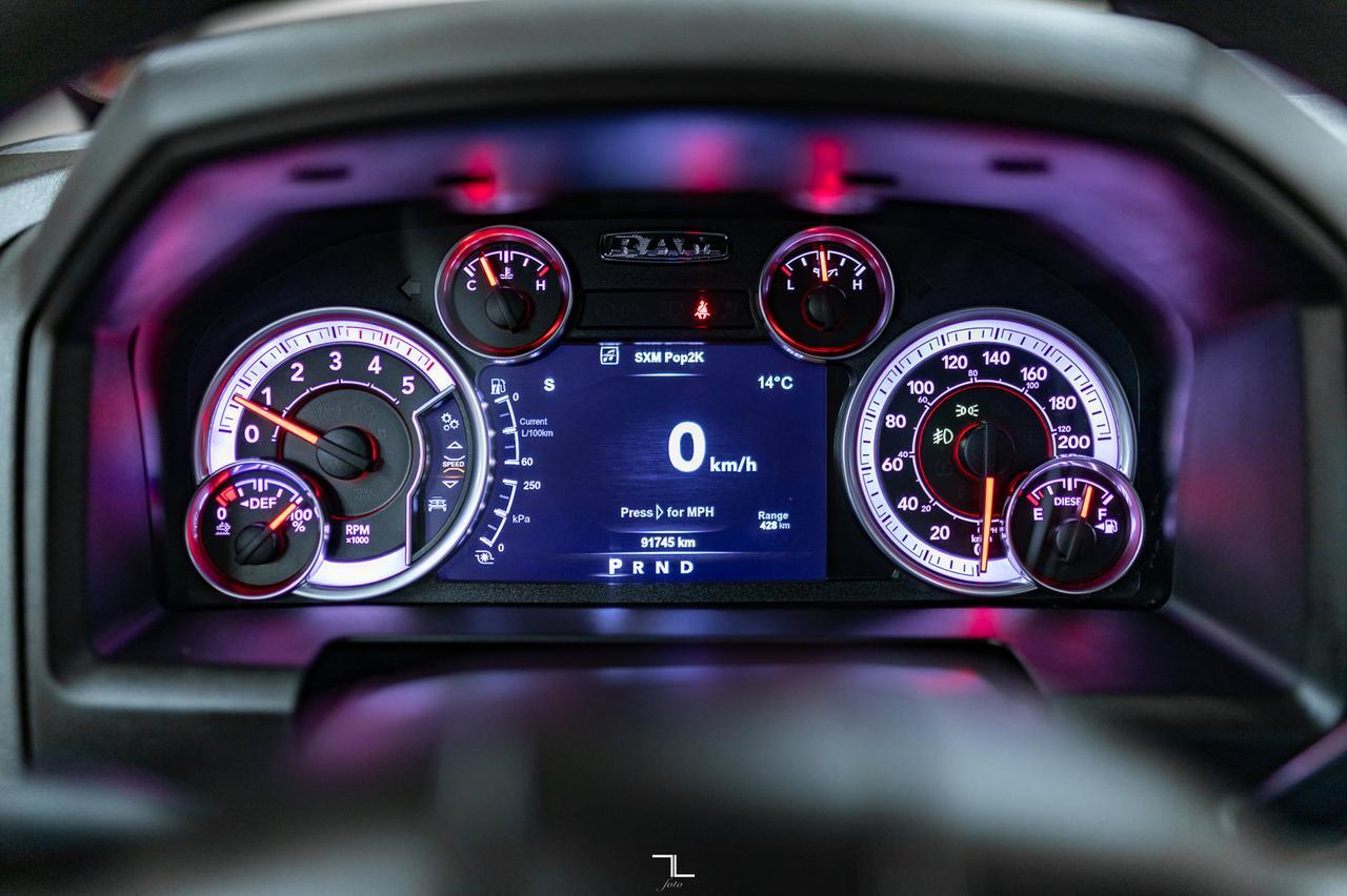 2018 Ram 3500 4x4 Crew Cab SLT Black Out Edition Diesel Roof Nav BCam Red Deer AB