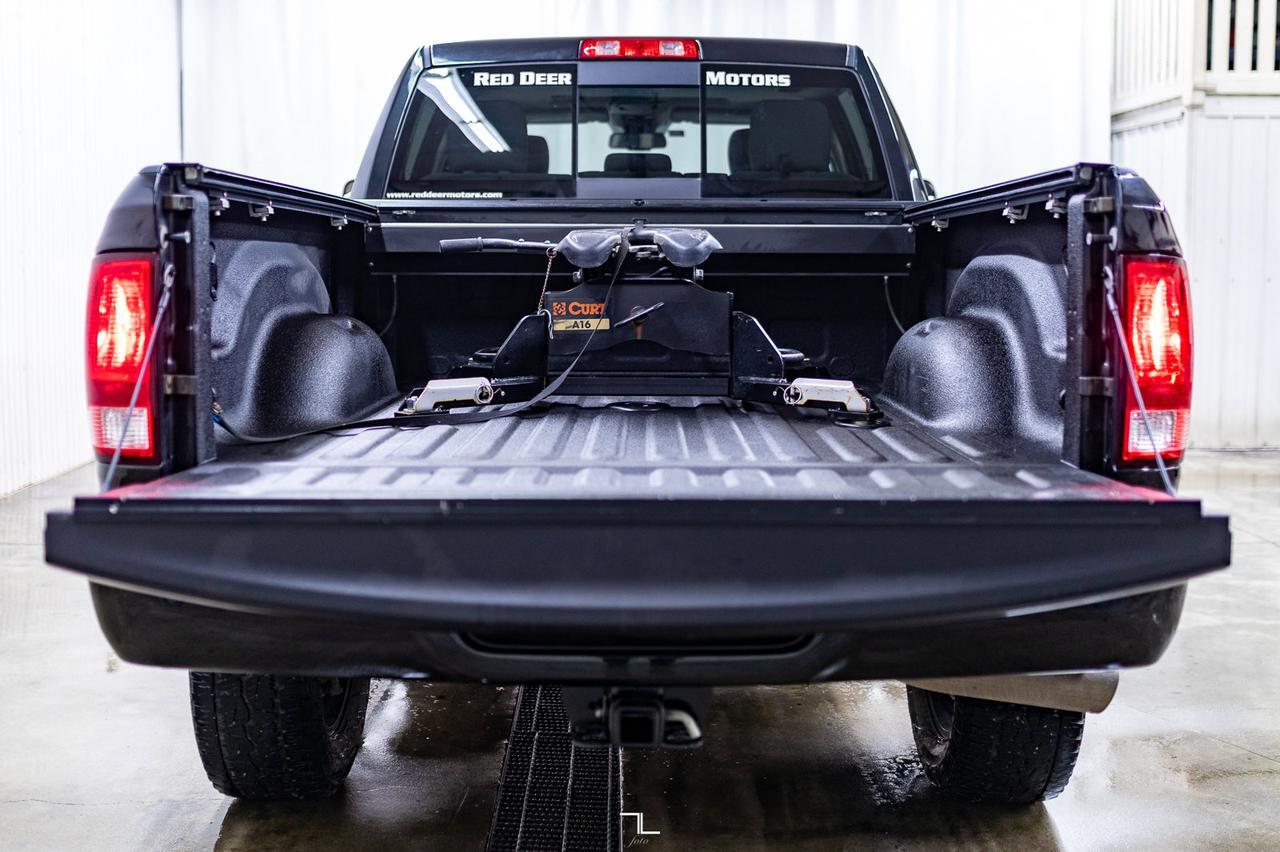 2018 Ram 3500 4x4 Crew Cab SLT Black Out Edition Diesel Roof Nav BCam Red Deer AB