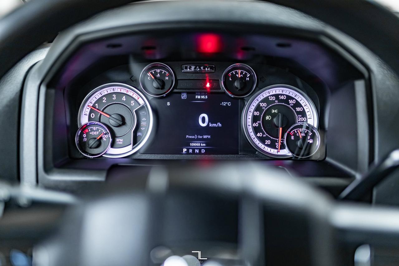 2018 Ram 3500 4x4 Crew Cab SLT Diesel Nav BCam Red Deer AB