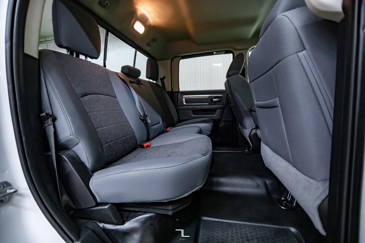 2018 Ram 3500 4x4 Crew Cab SLT Diesel Nav BCam Red Deer AB