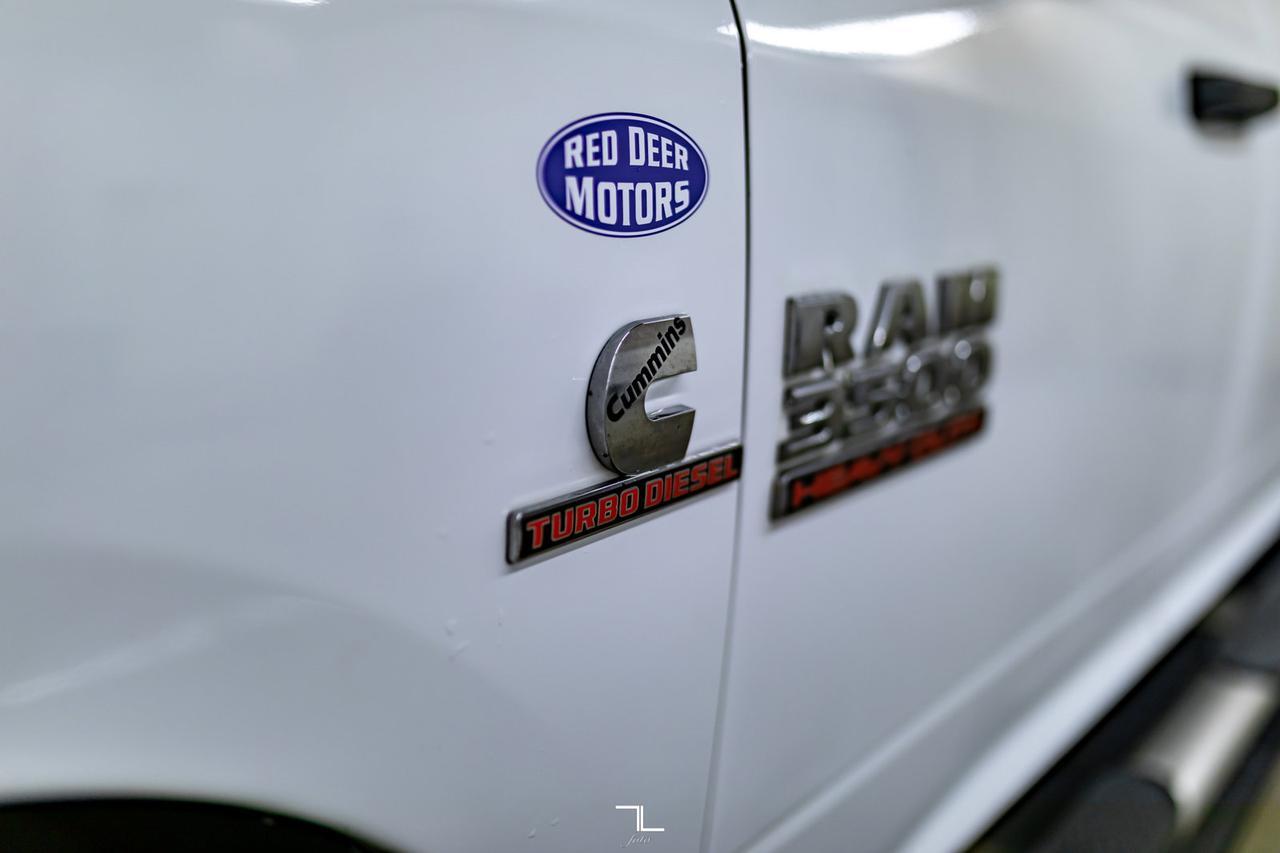 2018 Ram 3500 4x4 Crew Cab SLT Diesel Nav BCam Red Deer AB