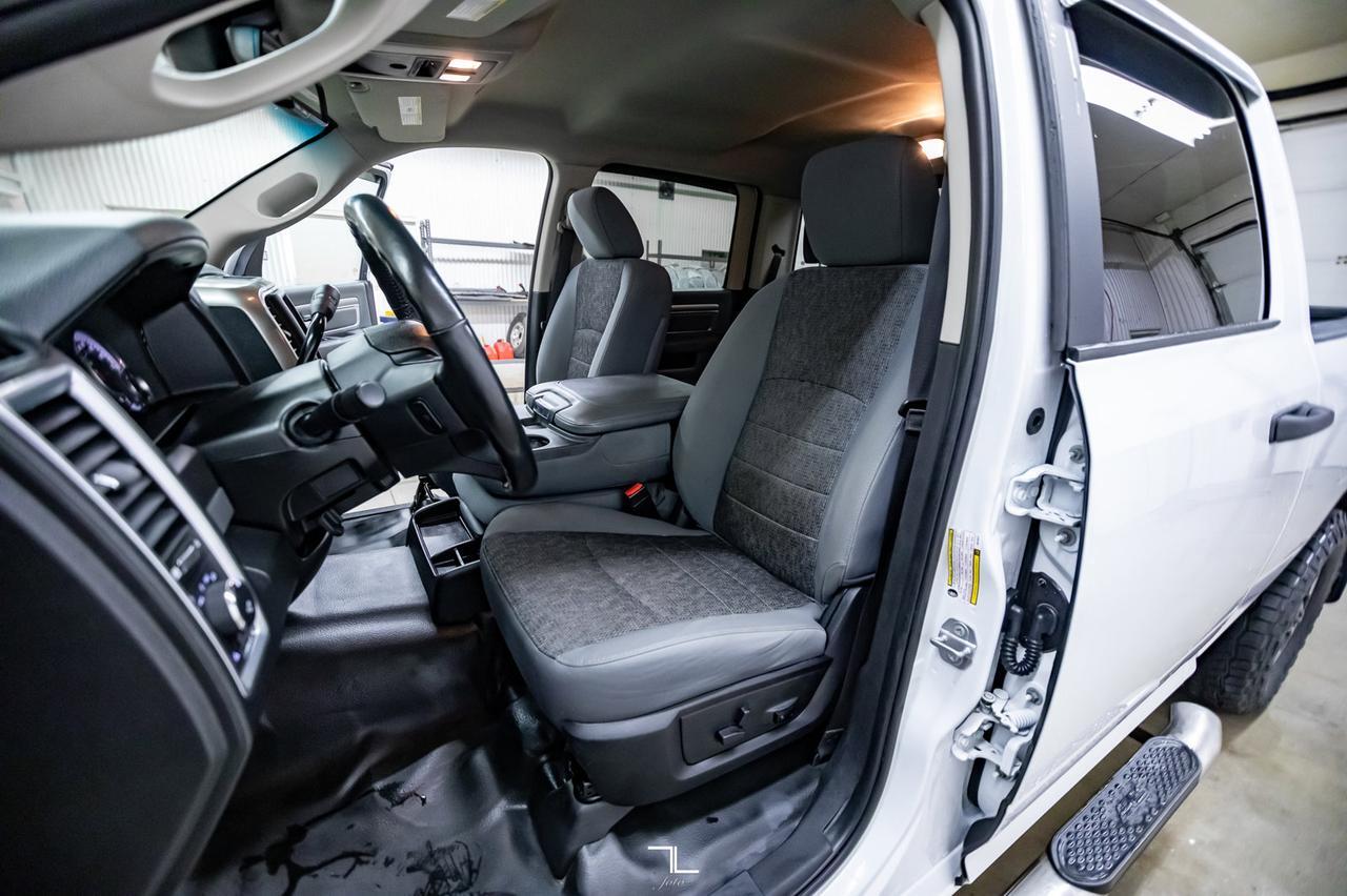 2018 Ram 3500 4x4 Crew Cab SLT Diesel Nav BCam Red Deer AB