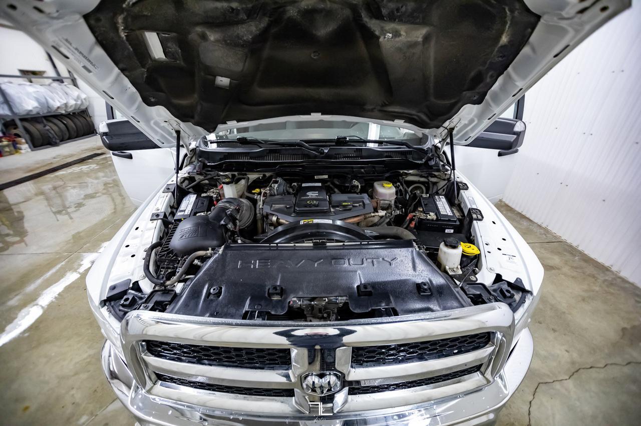 2018 Ram 3500 4x4 Crew Cab SLT Diesel Nav BCam Red Deer AB